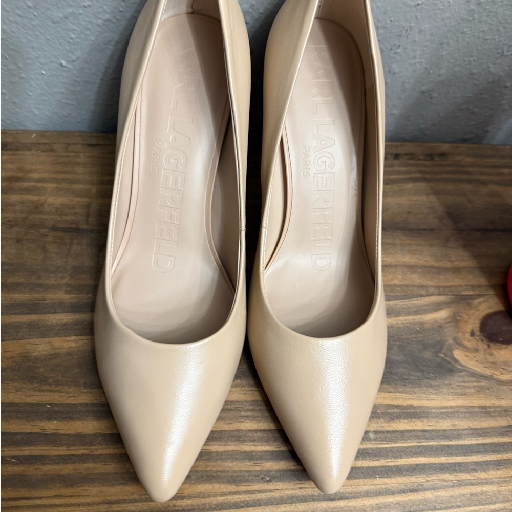 Karl Lagerfeld Nude Pointed Toe Heels